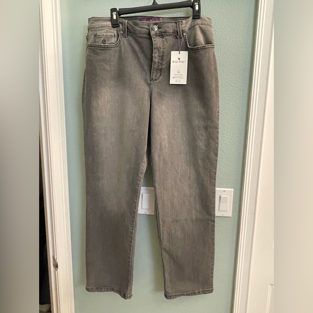 Gloria Vanderbilt size 16 jeans